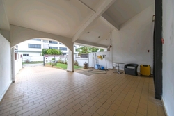 Lowland Road (D19), Terrace #556584651